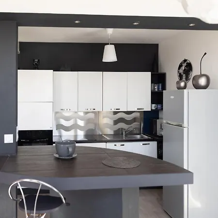 Goupil - Lavaloc Apartmán *